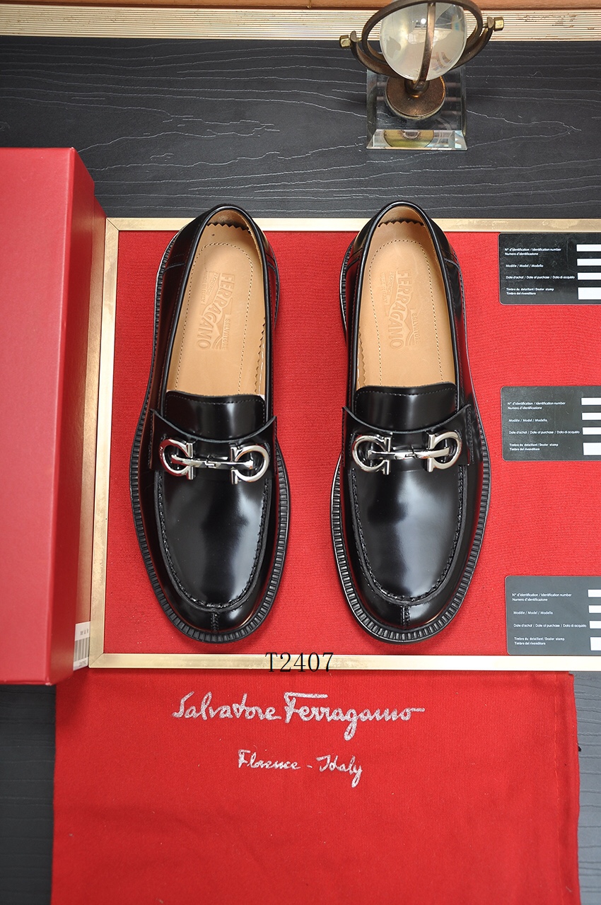 Ferragamo sz38-44 40